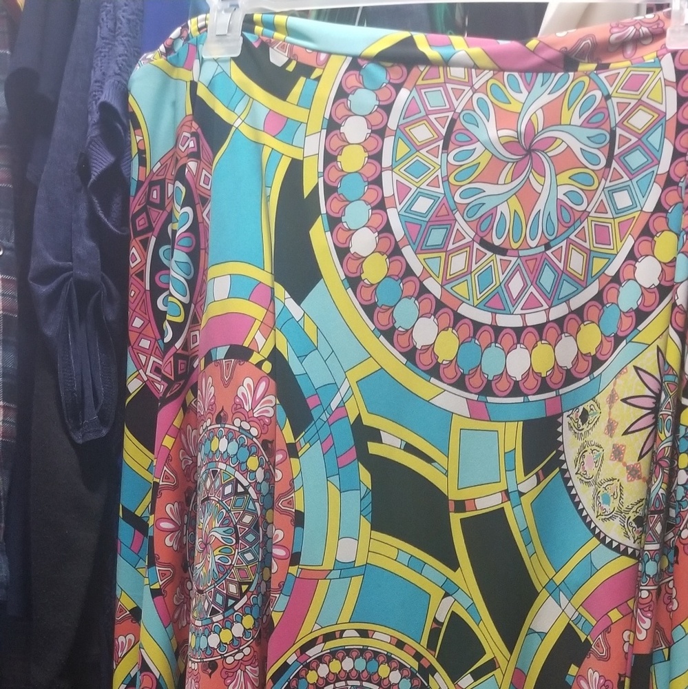 Women's Large Abstract Print Skirt
